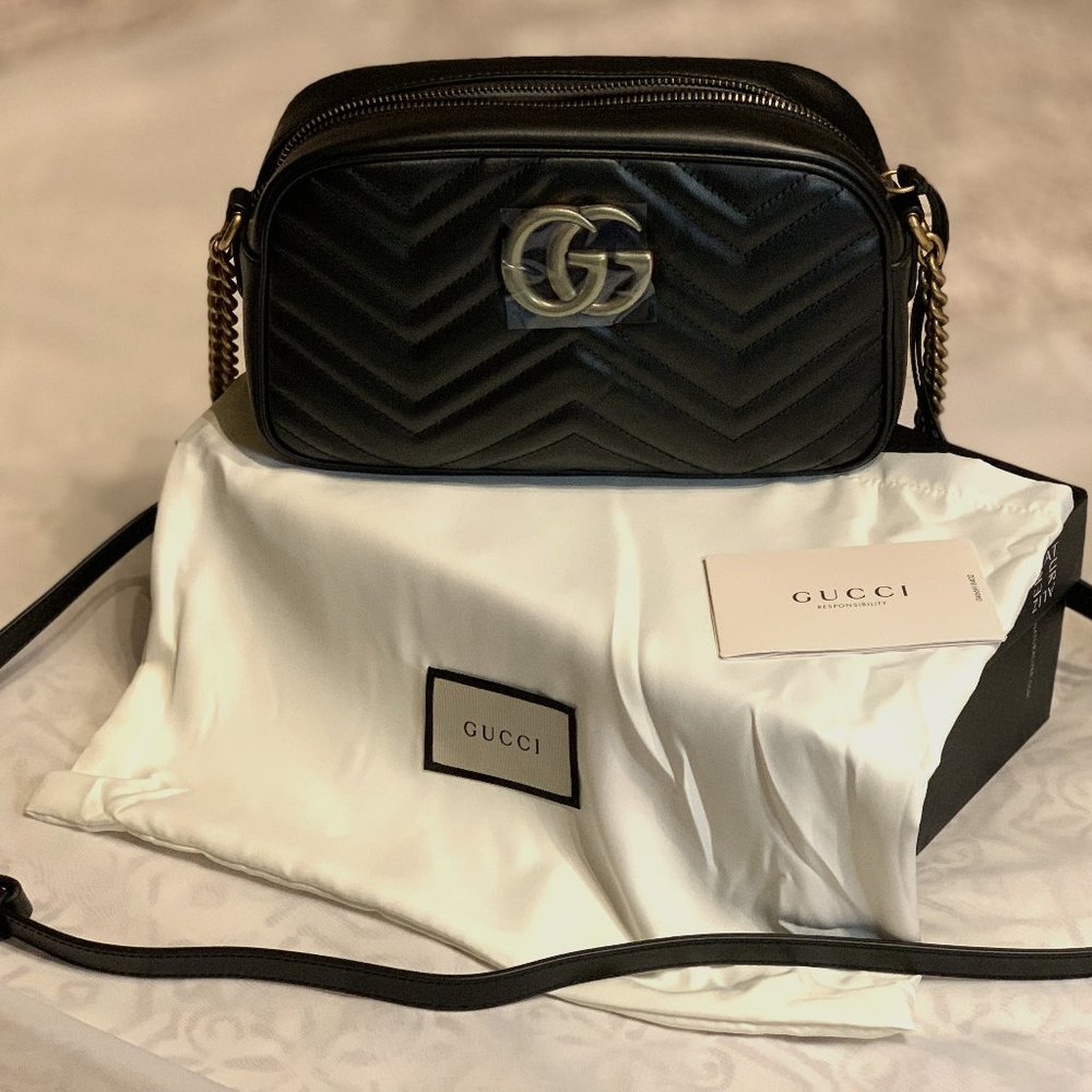 Gucci GG Marmont Matelassé Camera Crossbody- small